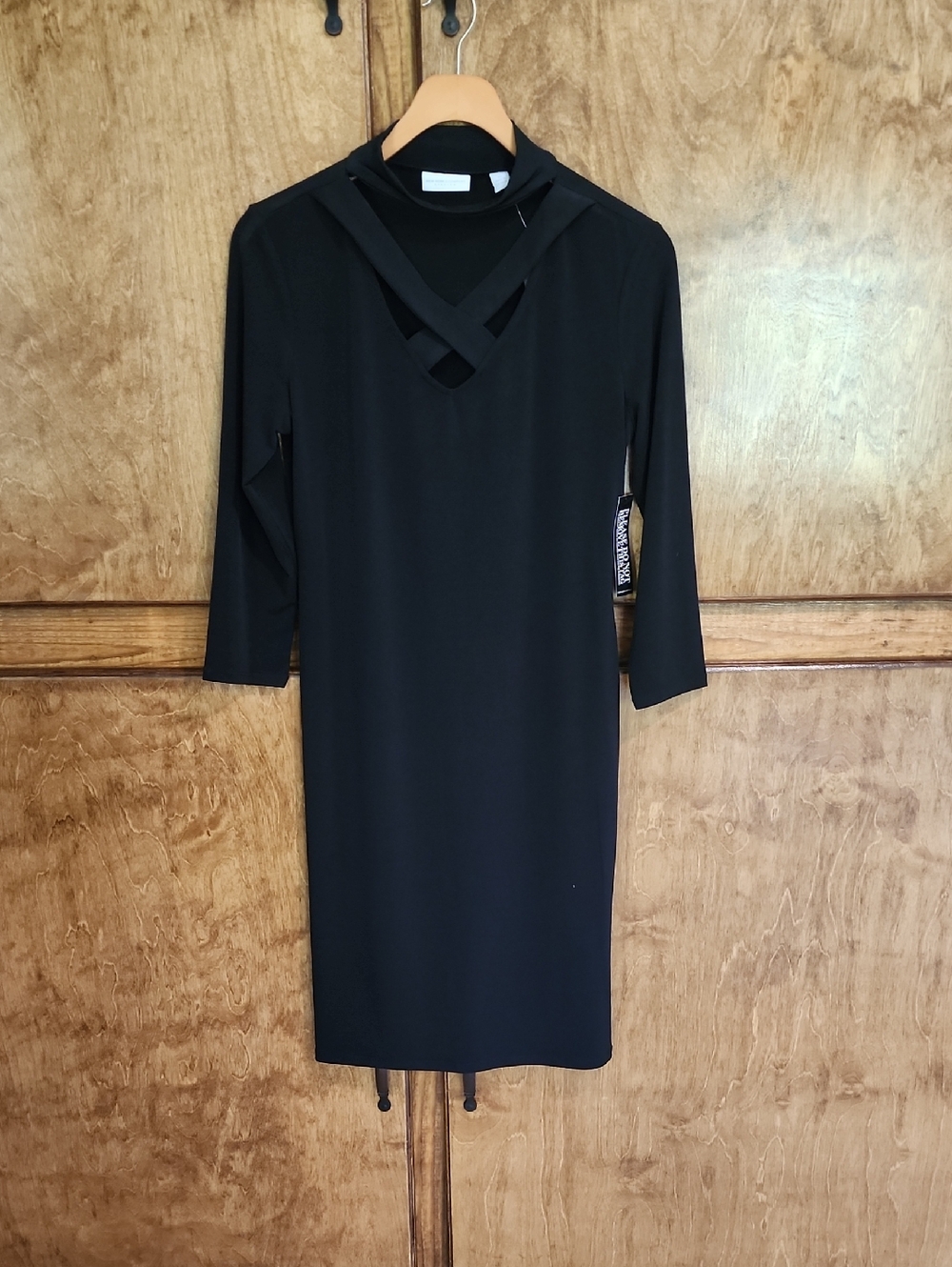NWT-New York & Company Black Long-Sleeve Crisscross Neck Shift Dress